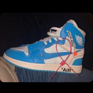 UNC Off-White 1’s 9/10 Condition 🦋